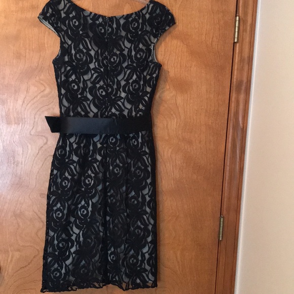 🍀 Adrianna Papell Dress (10) - Picture 4 of 9